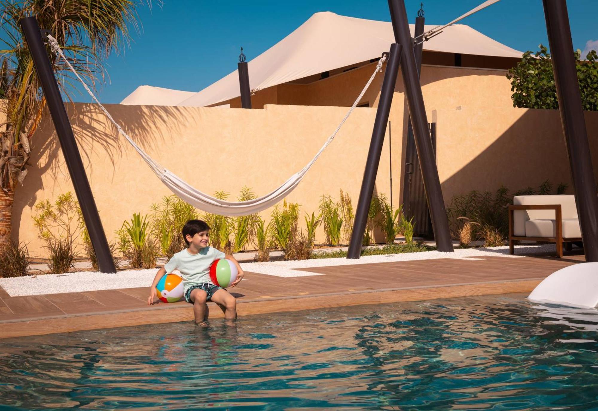 Bab Al Nojoum Hudayriyat Villas อาบูดาบี ภายนอก รูปภาพ